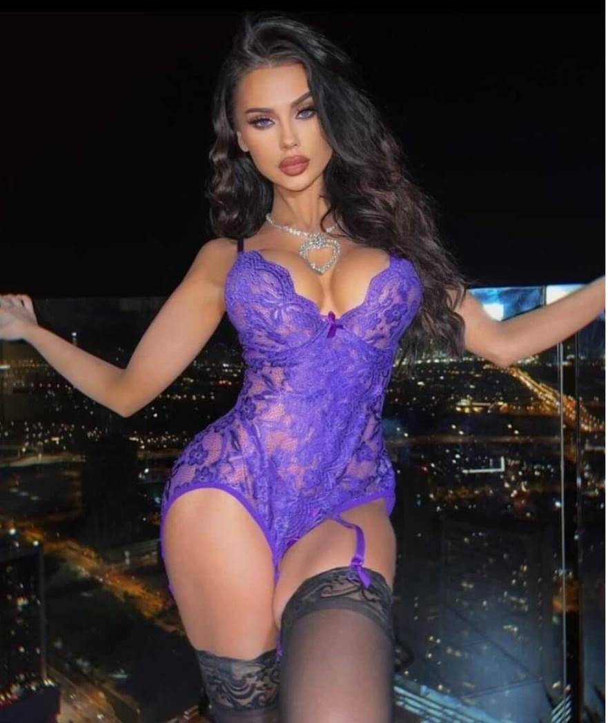 Bahçeşehir Escort Bayan Nurla Aşk Dolu Bir Gece